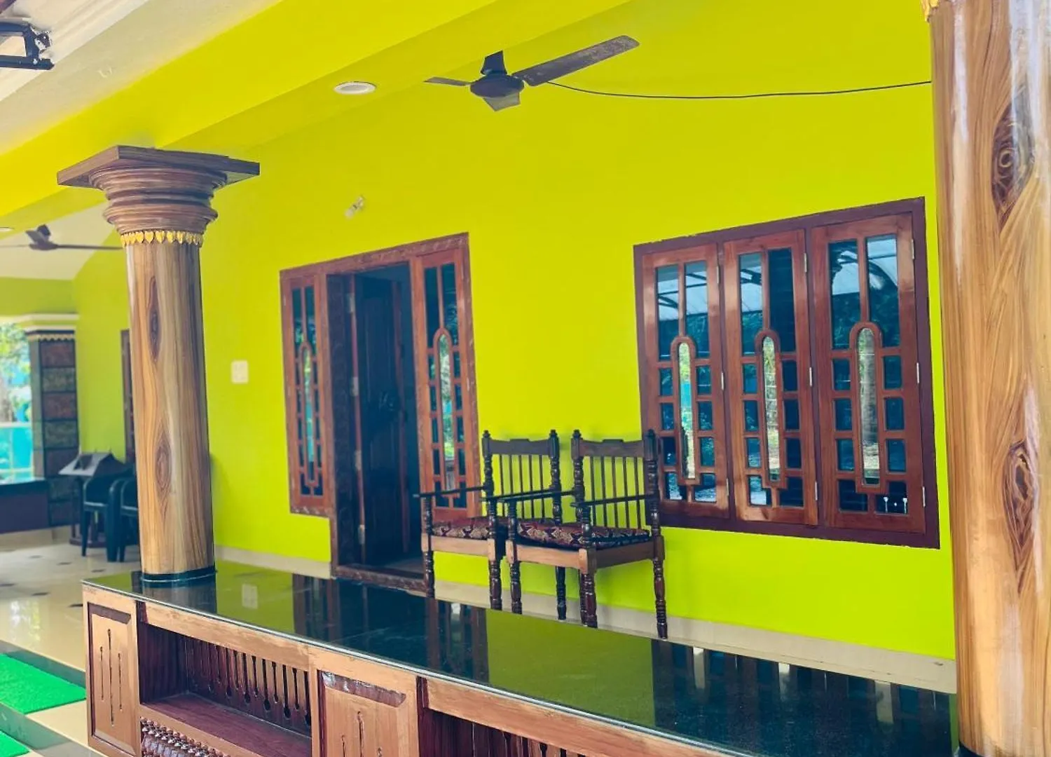 Ak Riverside Tourist Home Mundrothuruth India